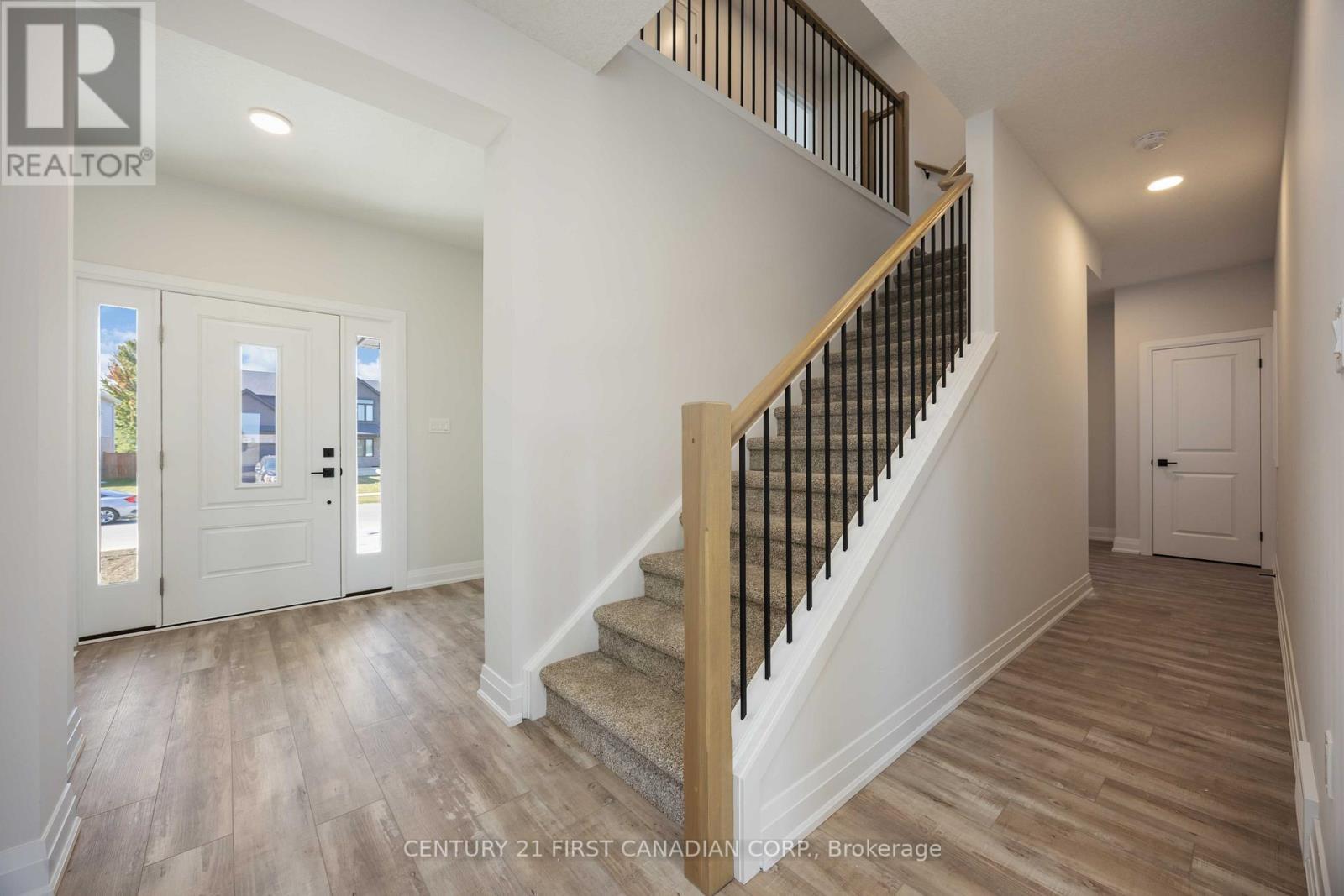 7 Doerr Court, North Middlesex (Ailsa Craig), ON - Indoor Photo Showing Other Room
