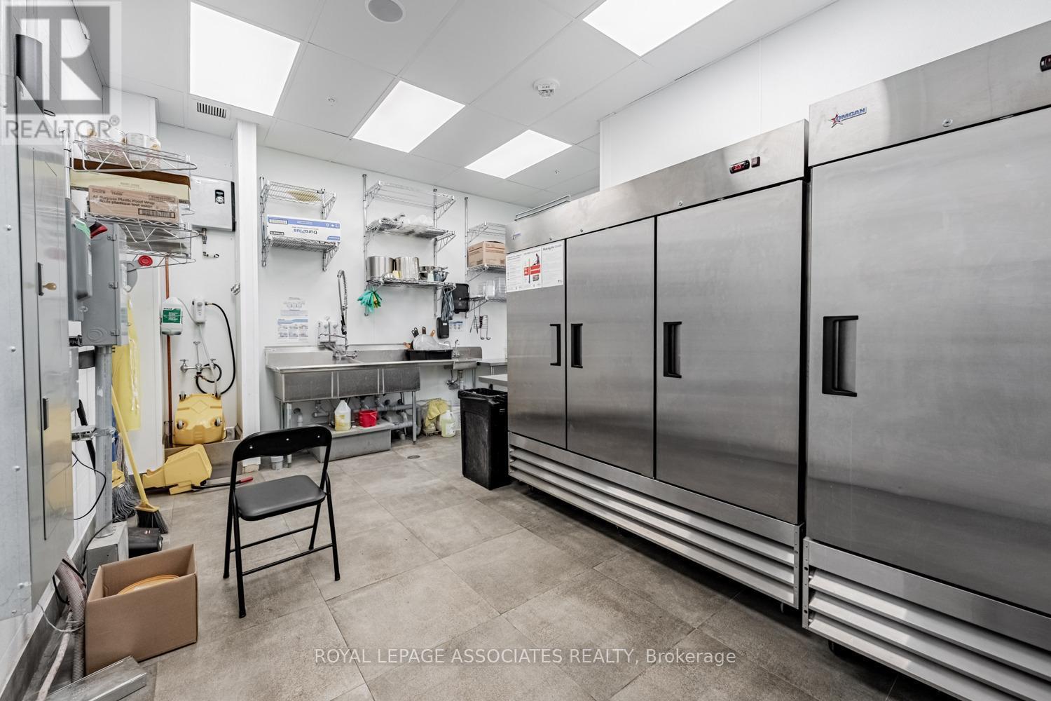 B - 205 Queen Street E, Brampton, ON