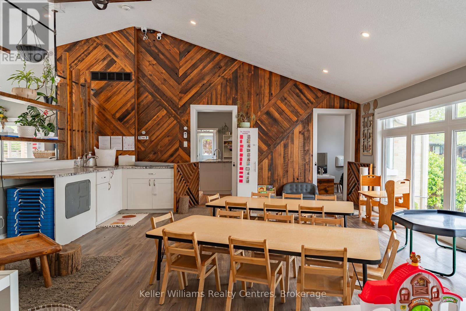 569 Catherine Street, Saugeen Shores, ON