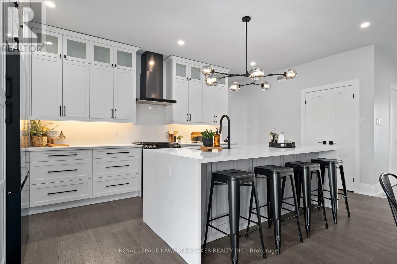 1270 County Road 121, Kawartha Lakes (Verulam), ON - Indoor Photo Showing Kitchen With Upgraded Kitchen