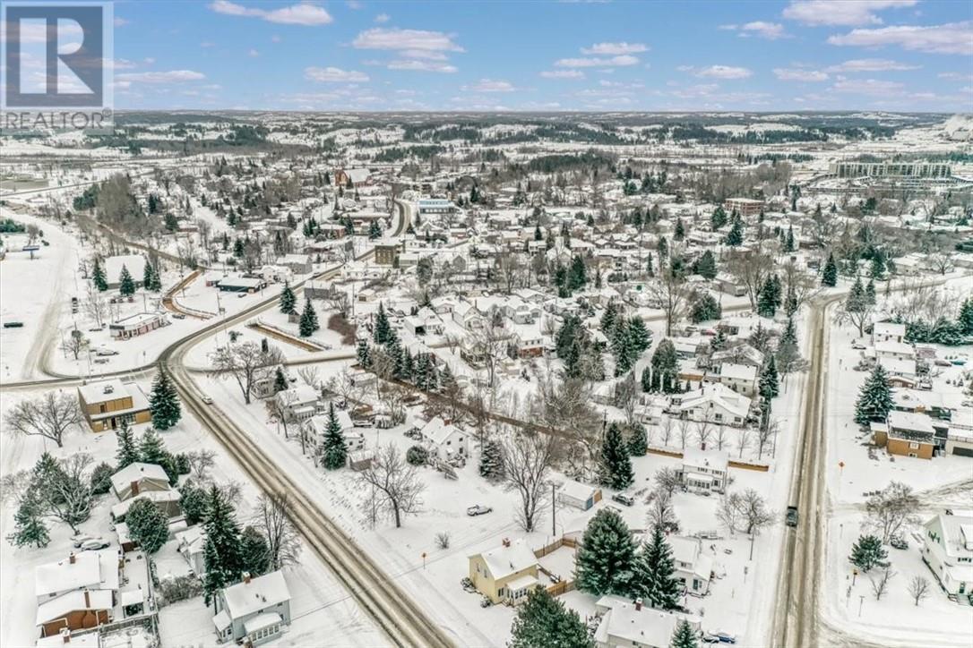 4 Balsam Street, Copper Cliff, ON - Outdoor With View