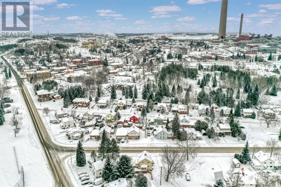 4 Balsam Street, Copper Cliff, ON - Outdoor With View