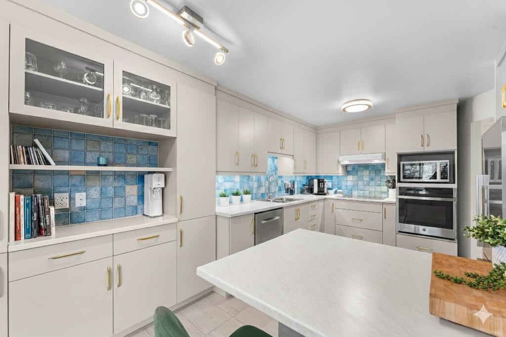 Kitchen - 6250 - 6254 Av. De La Mayenne, Montréal (Anjou), QC - Indoor Photo Showing Kitchen