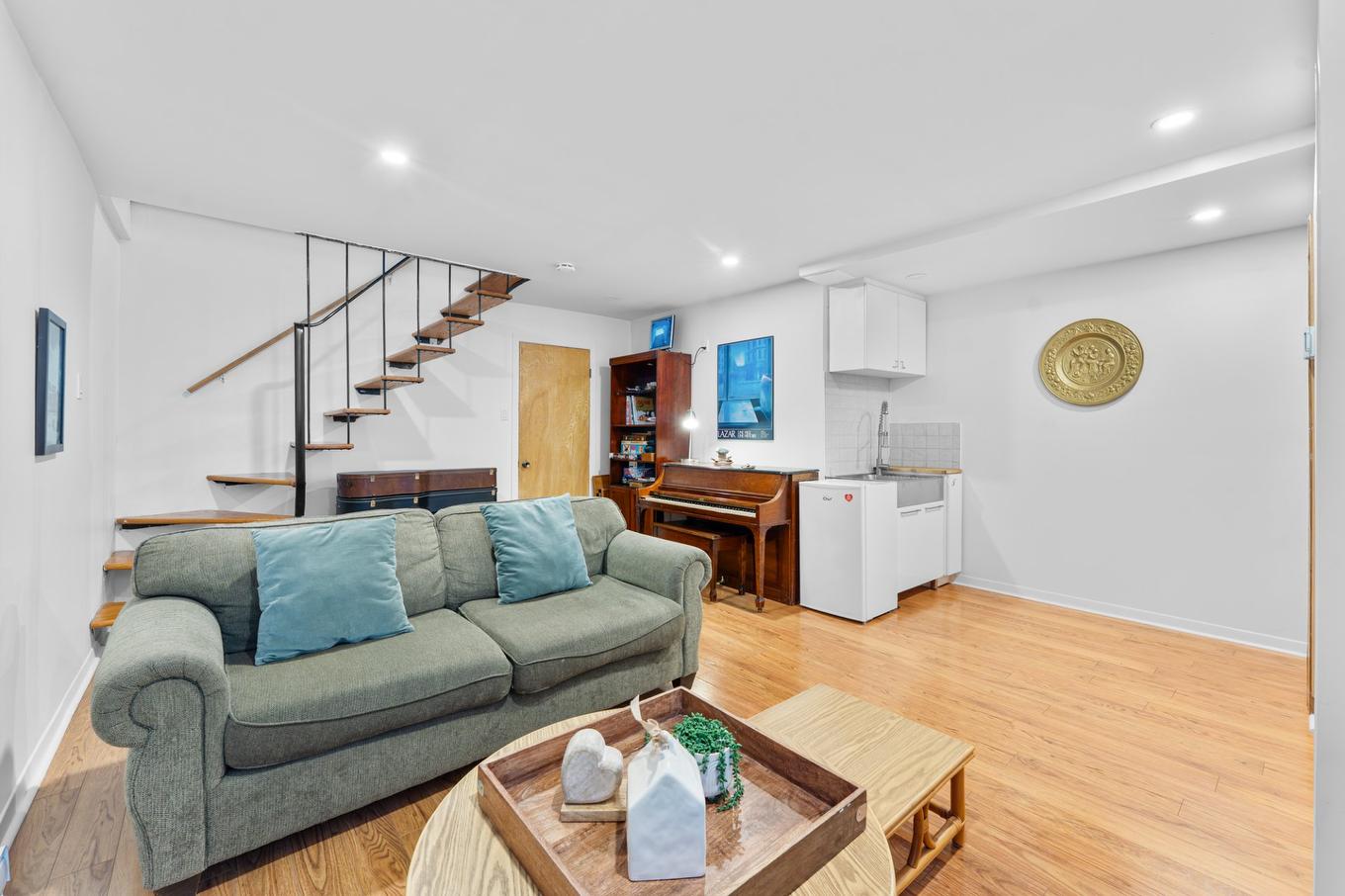 Basement - 6250 - 6254 Av. De La Mayenne, Montréal (Anjou), QC - Indoor Photo Showing Living Room