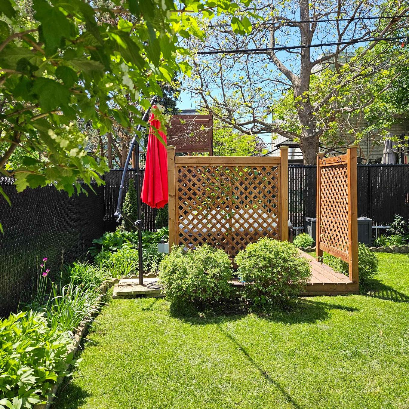 Backyard - 6250 - 6254 Av. De La Mayenne, Montréal (Anjou), QC - Outdoor