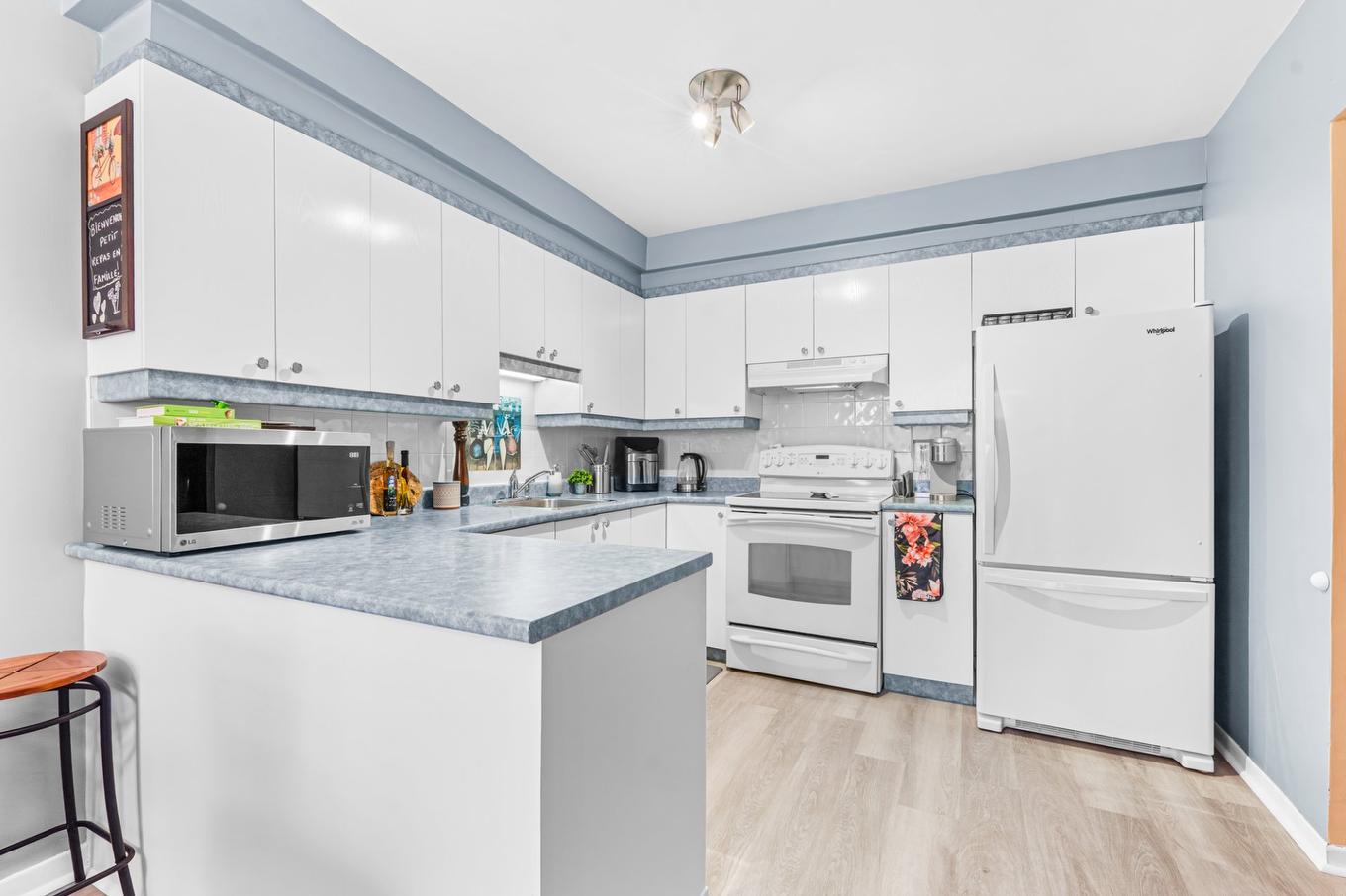Kitchen - 6250 - 6254 Av. De La Mayenne, Montréal (Anjou), QC - Indoor Photo Showing Kitchen