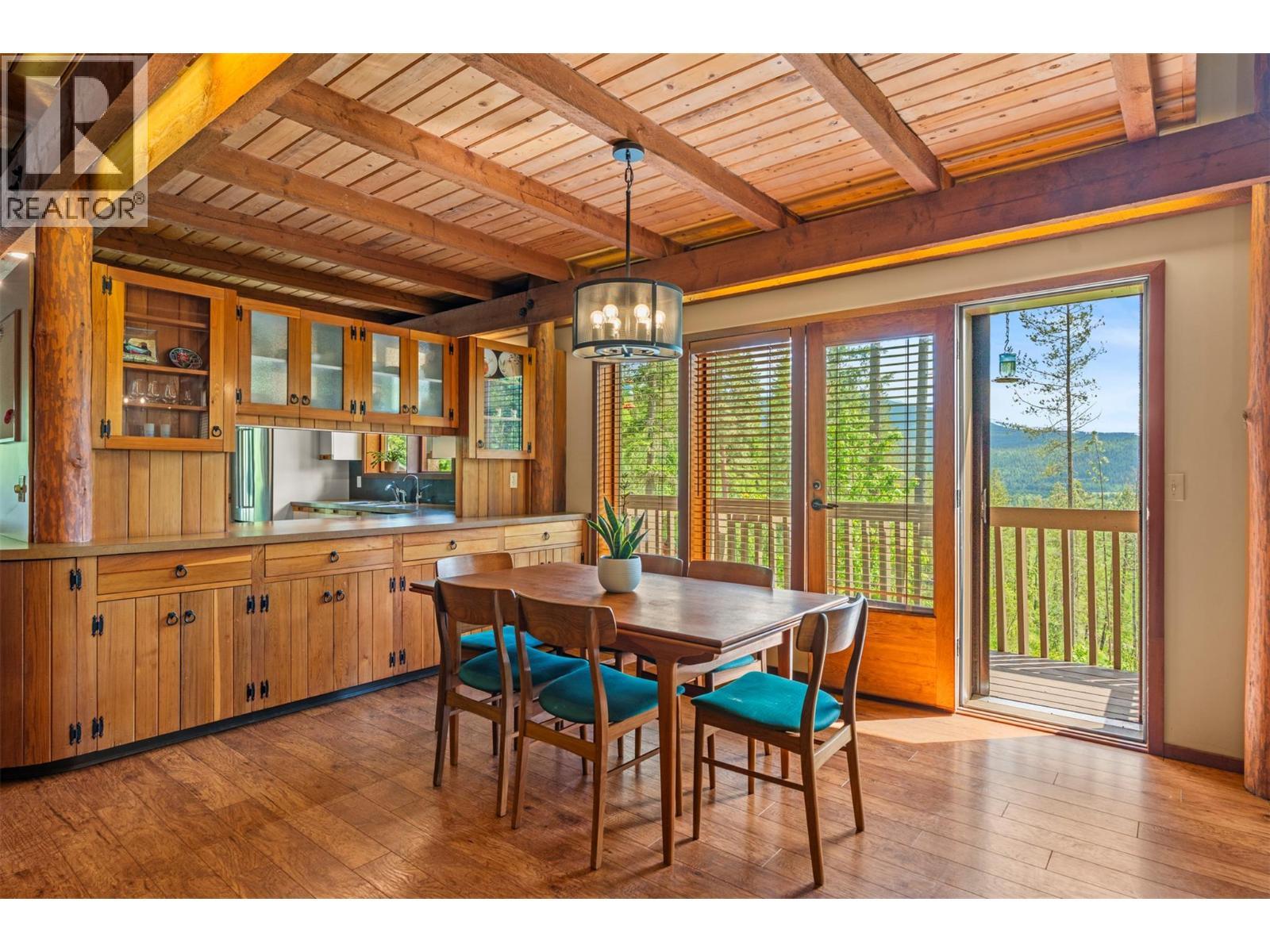 1099 Enderby Mabel Lake Road, Enderby, BC - Indoor Photo Showing Dining Room