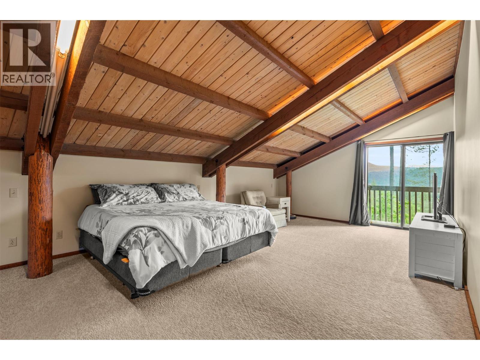 1099 Enderby Mabel Lake Road, Enderby, BC - Indoor Photo Showing Bedroom
