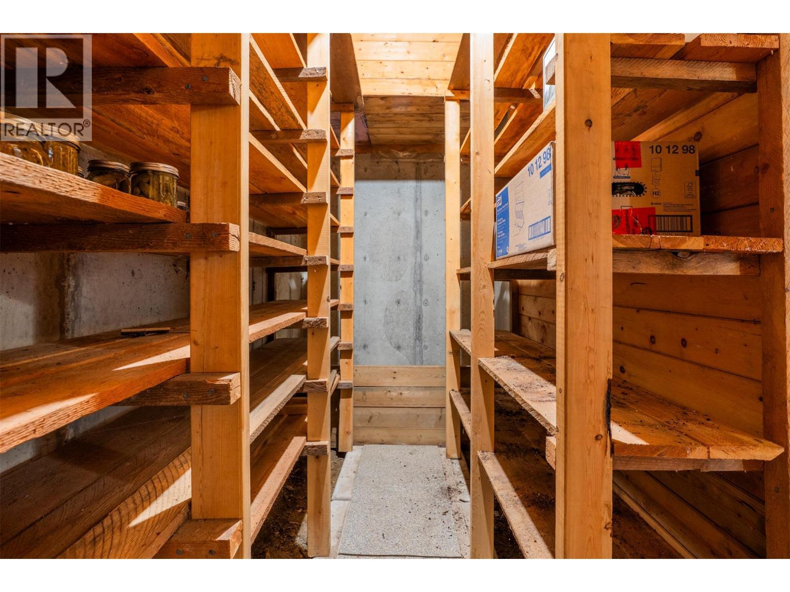 1099 Enderby Mabel Lake Road, Enderby, BC - Indoor