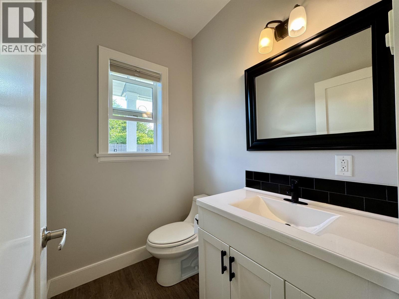 1005 Edward Avenue, Prince Rupert, BC - Indoor Photo Showing Bathroom