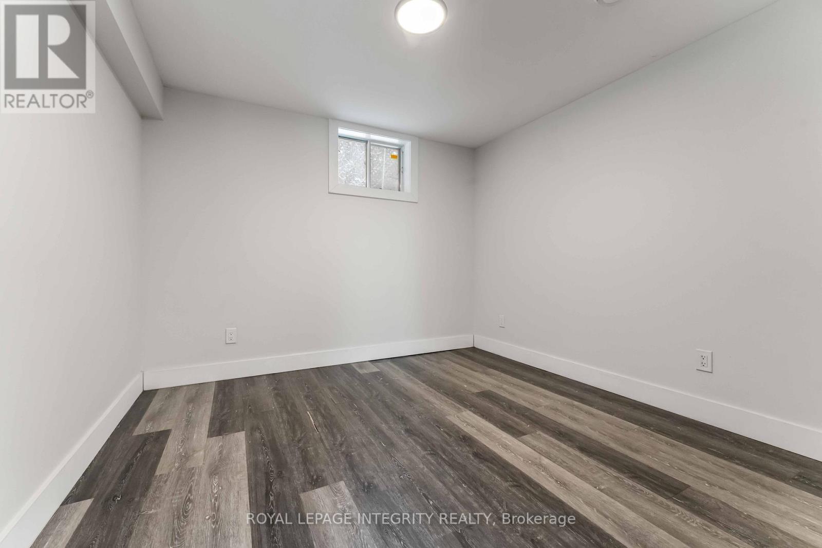 B - 35 Sherry Lane, Ottawa, ON - Indoor Photo Showing Other Room