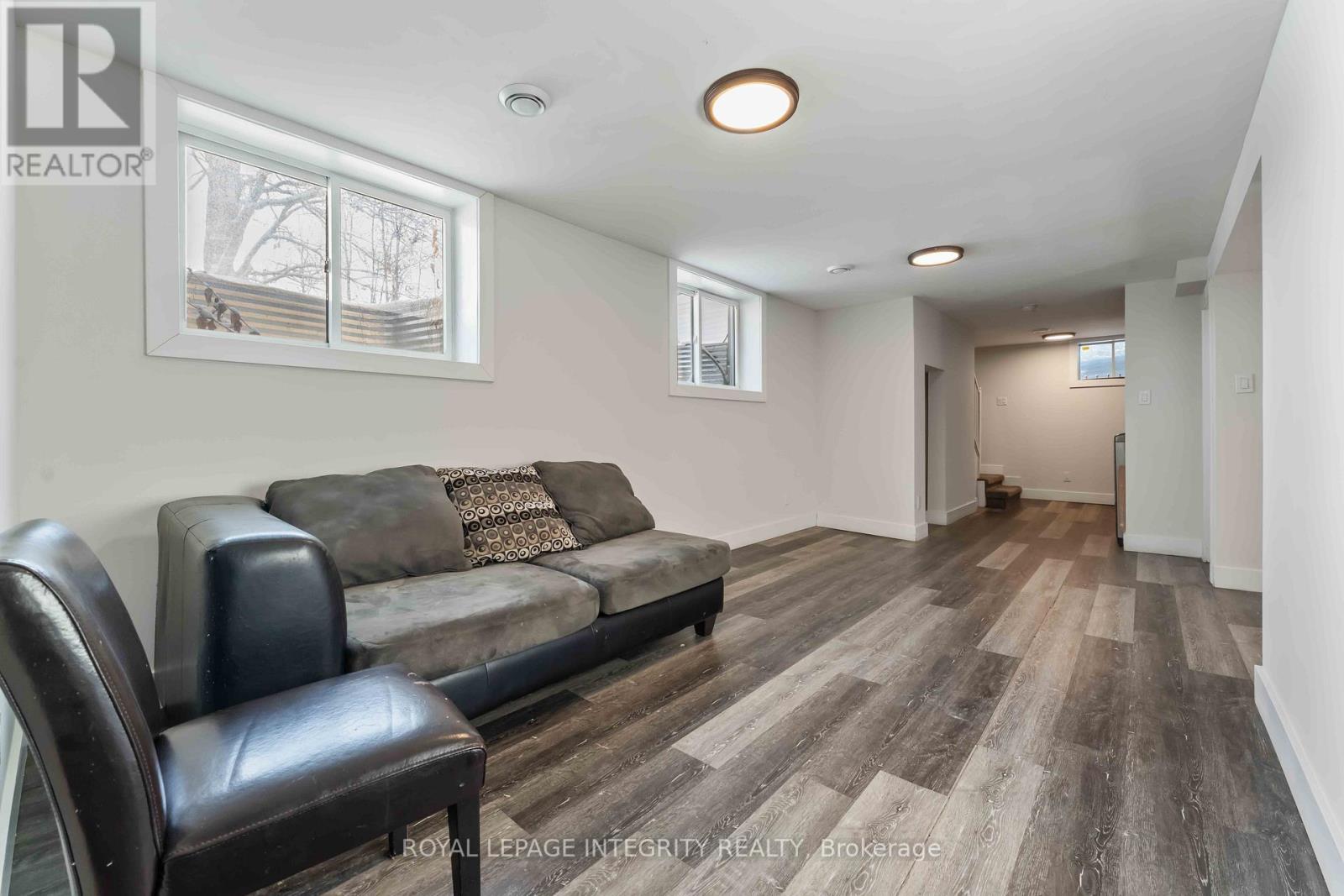 B - 35 Sherry Lane, Ottawa, ON - Indoor Photo Showing Other Room