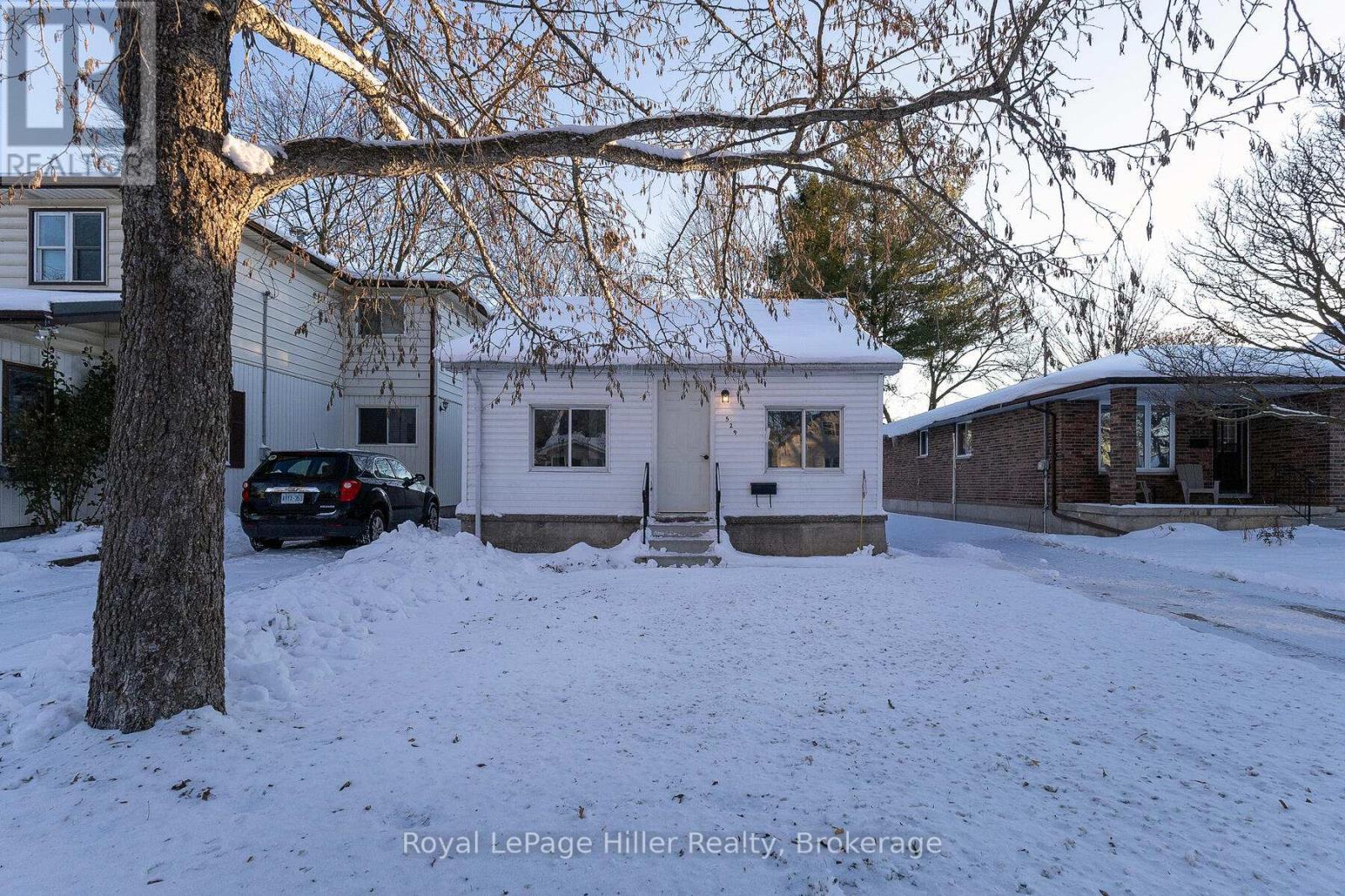 529 Albert Street, Stratford, ON - Outdoor