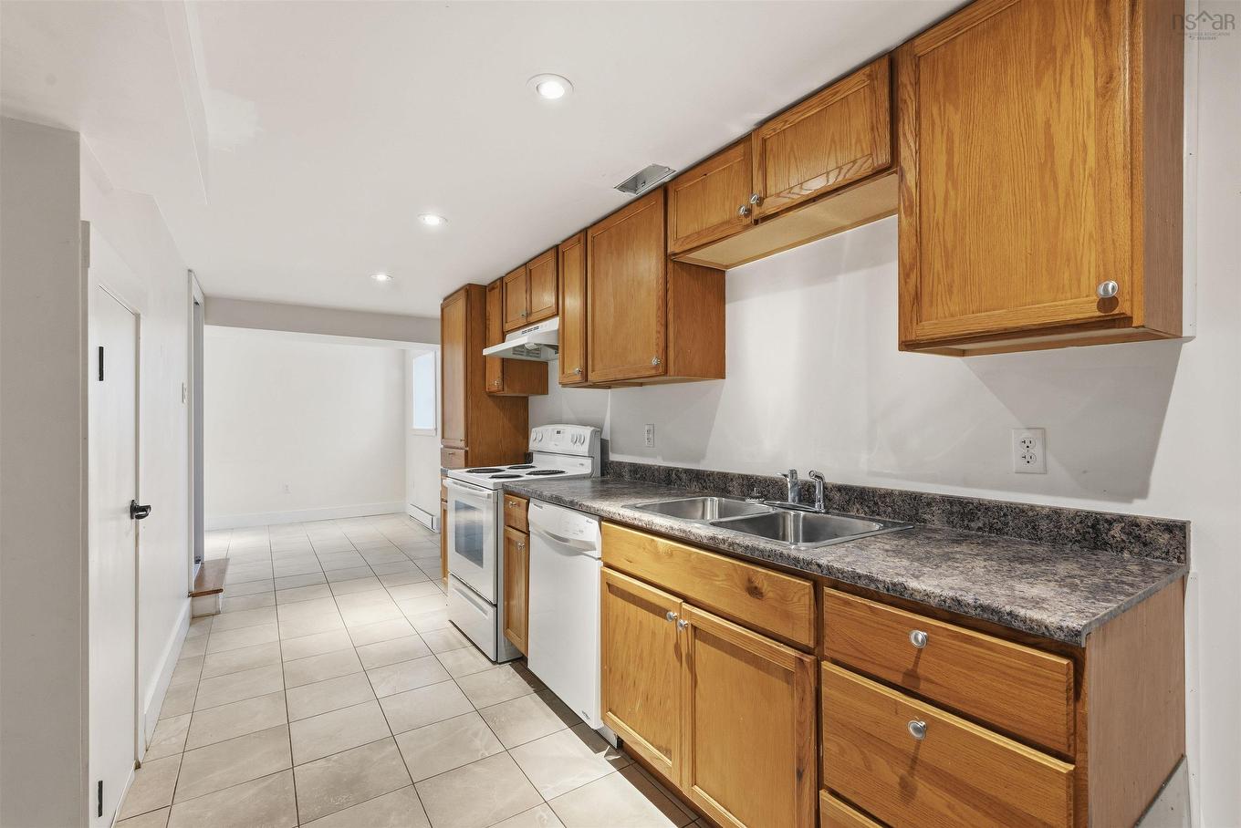 6737 Huron Street, Halifax Peninsula, NS