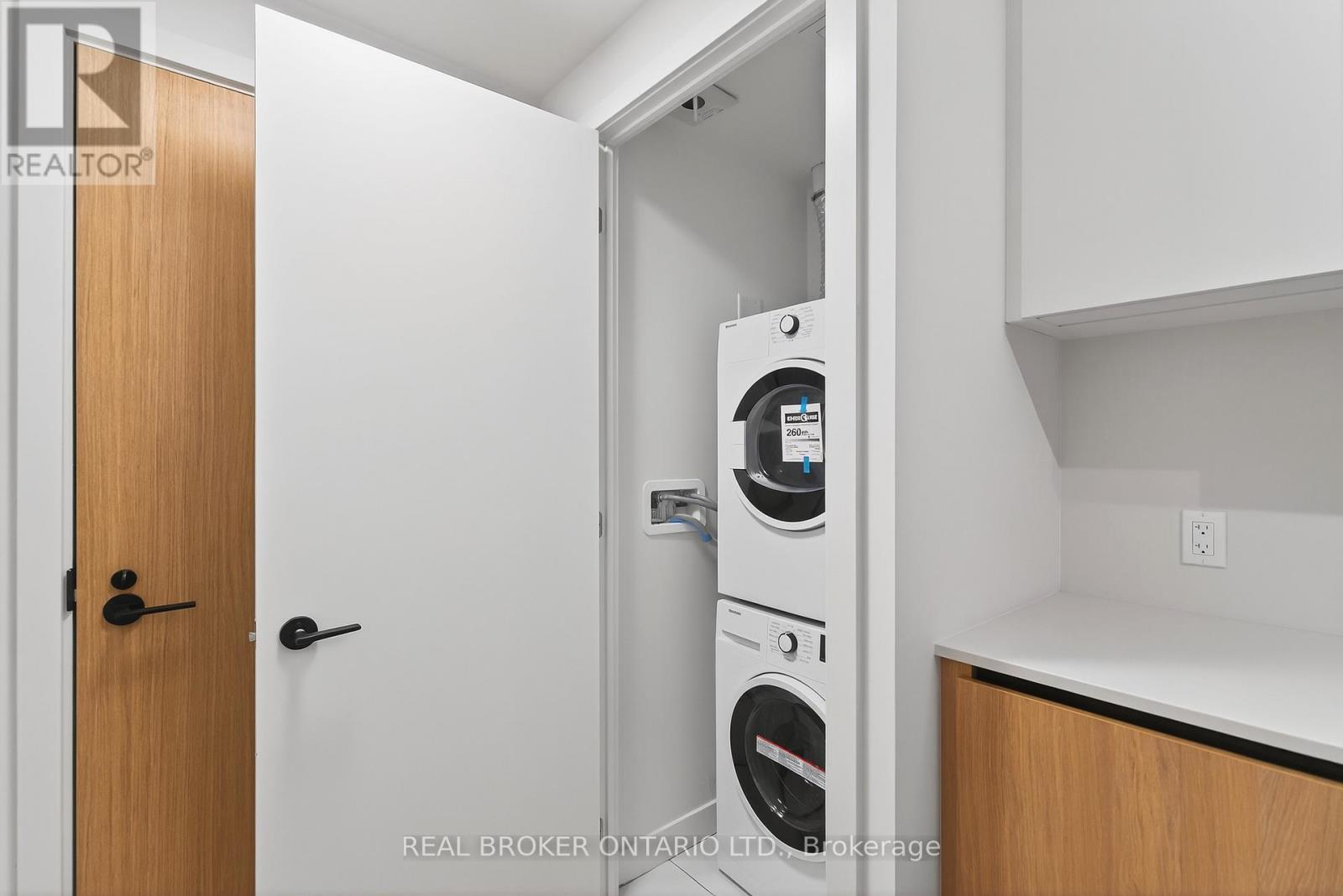 313 - 35 Parliament Street, Toronto, ON