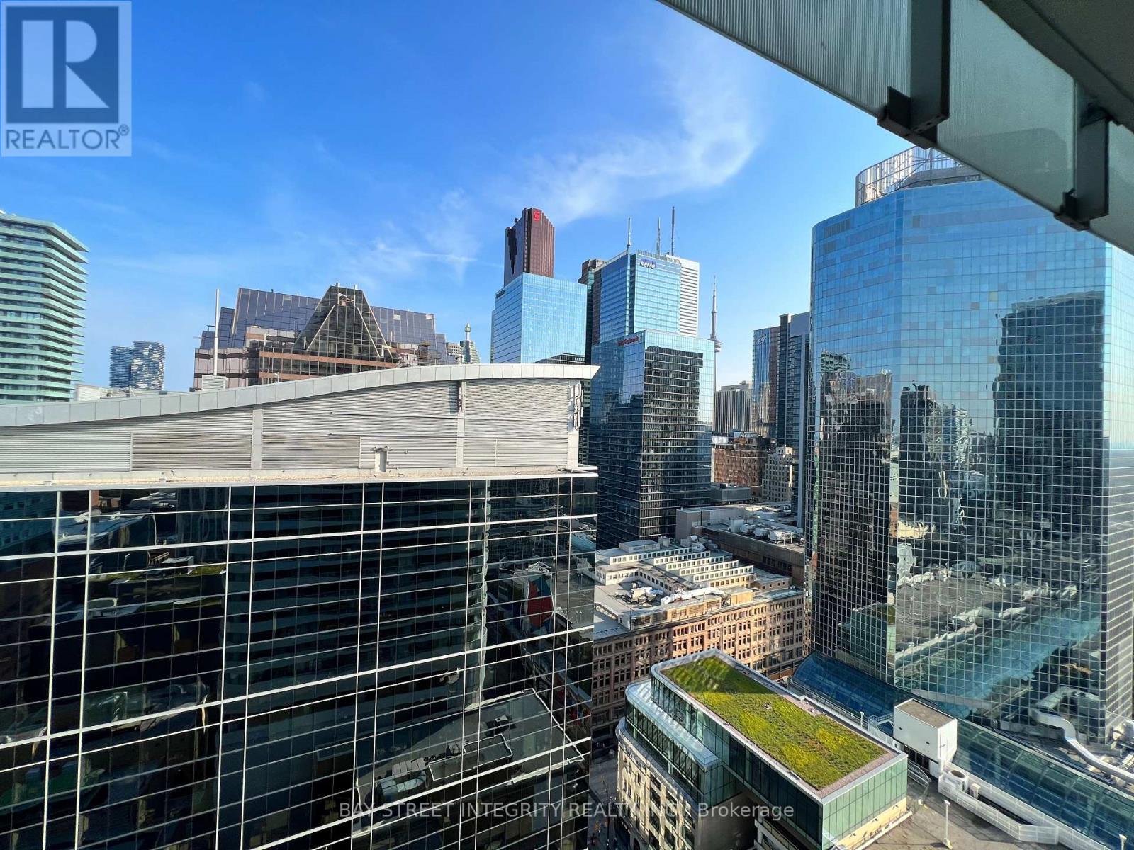 2406 - 197 Yonge Street, Toronto, ON - Outdoor