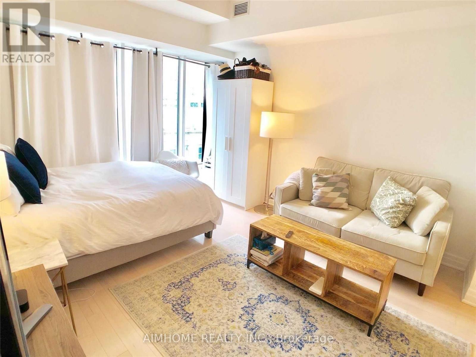 903 - 8 The Esplanade Boulevard, Toronto, ON - Indoor Photo Showing Bedroom