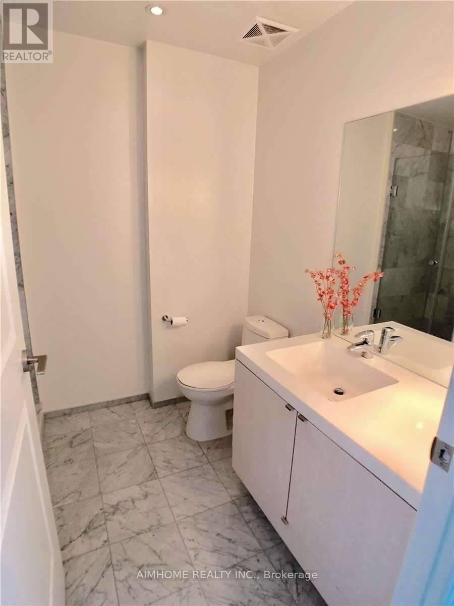 903 - 8 The Esplanade Boulevard, Toronto, ON - Indoor Photo Showing Bathroom