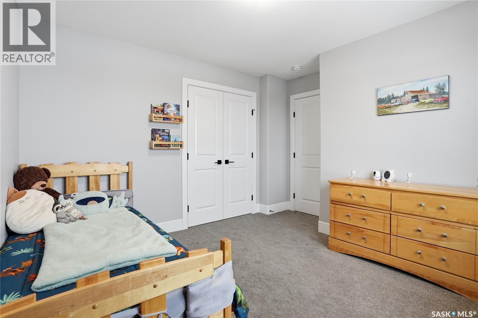 359 Mahabir Court, Saskatoon, SK - Indoor Photo Showing Bedroom