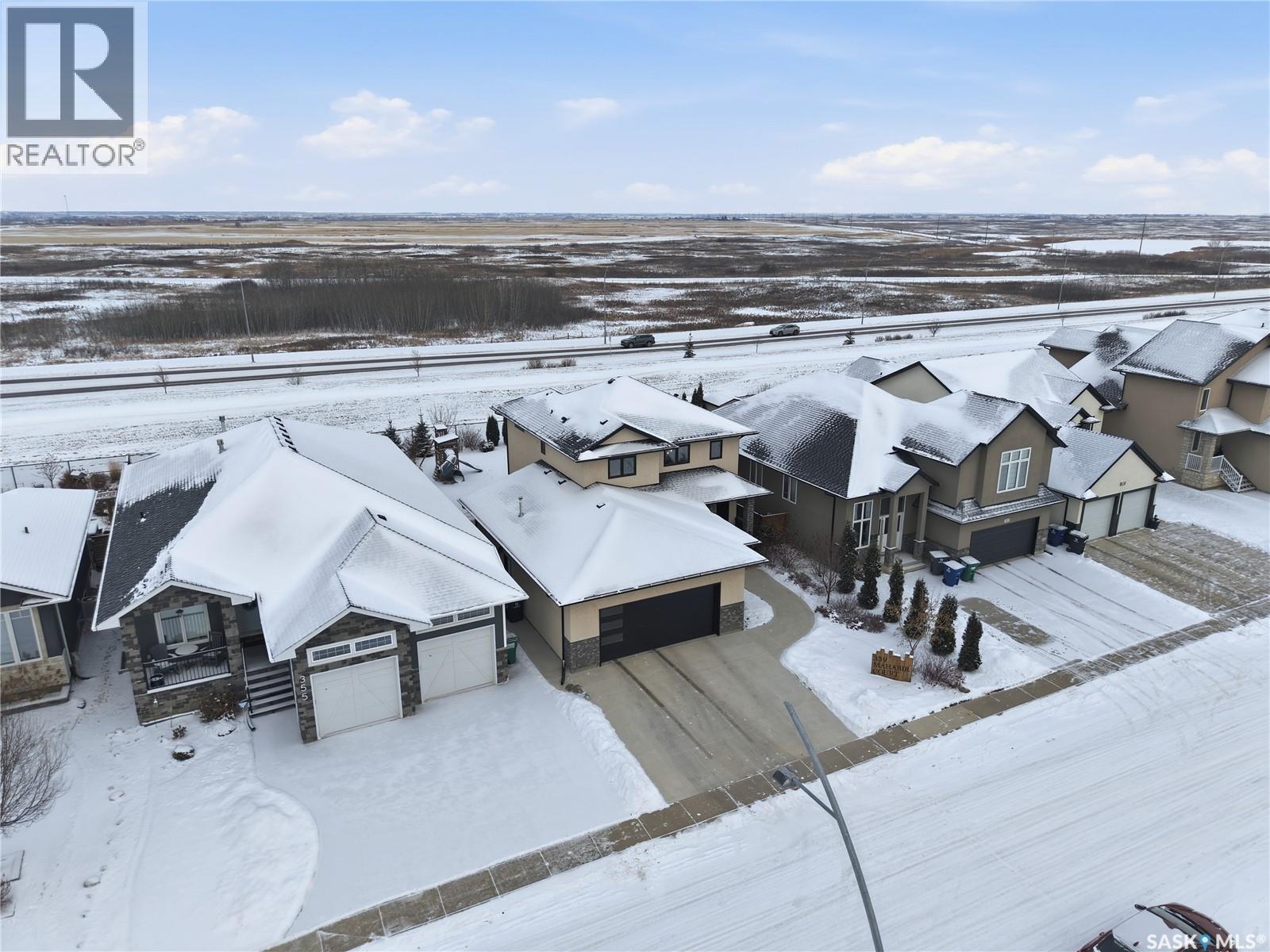 359 Mahabir Court, Saskatoon, SK - Outdoor