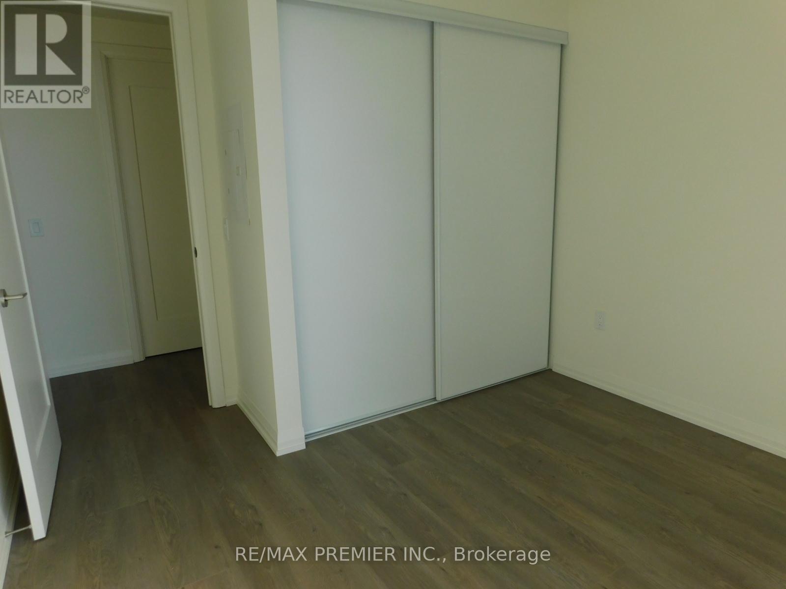 2001 - 8960 Jane Street, Vaughan, ON - Indoor Photo Showing Other Room