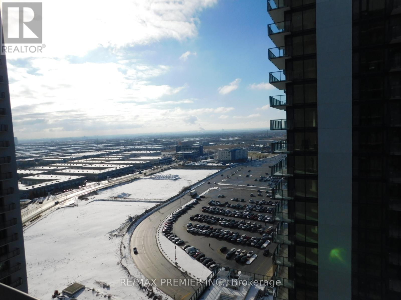 2001 - 8960 Jane Street, Vaughan, ON - Outdoor With View