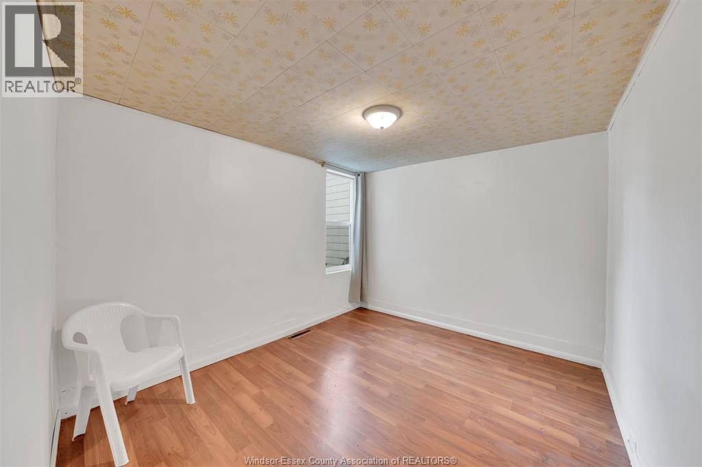 764 Windsor Avenue, Windsor, ON - Indoor Photo Showing Other Room