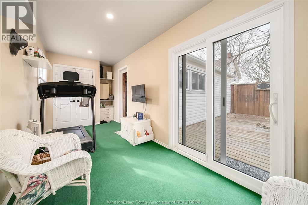 8 Sarah Street, Thamesville, ON - Indoor