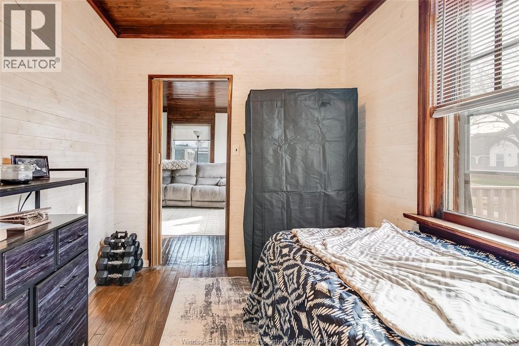 8 Sarah Street, Thamesville, ON - Indoor Photo Showing Bedroom