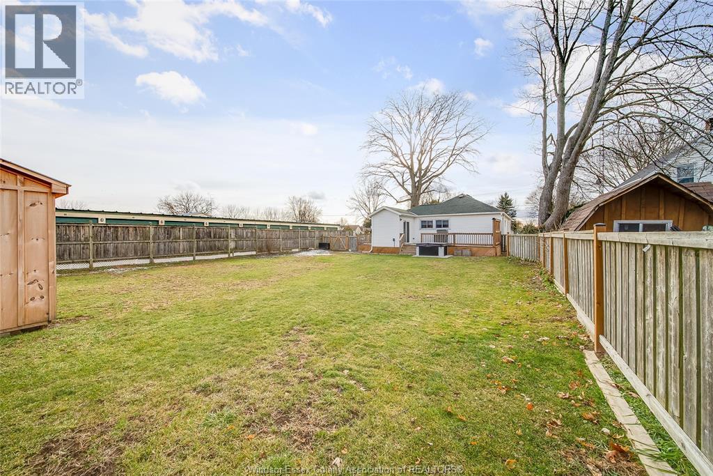 8 Sarah Street, Thamesville, ON - Outdoor