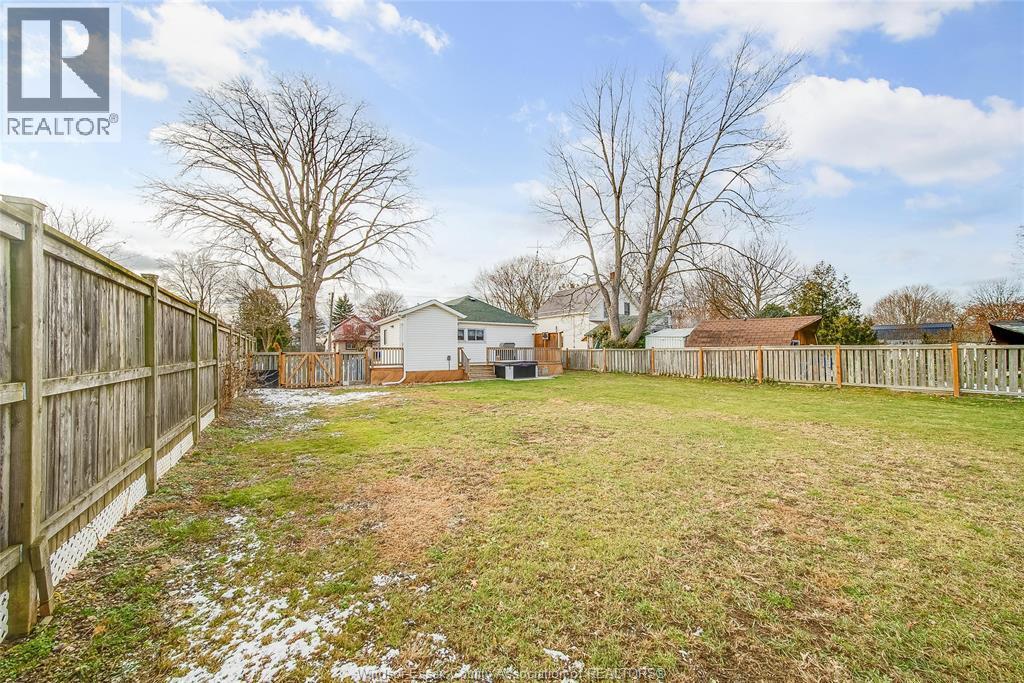 8 Sarah Street, Thamesville, ON - Outdoor