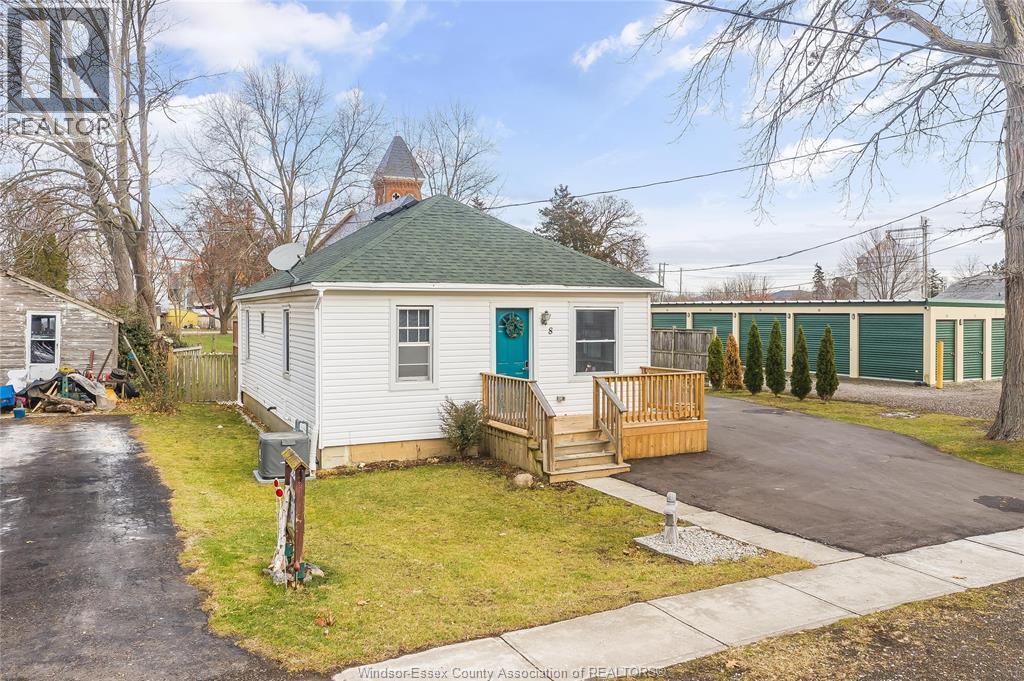 8 Sarah Street, Thamesville, ON - Outdoor