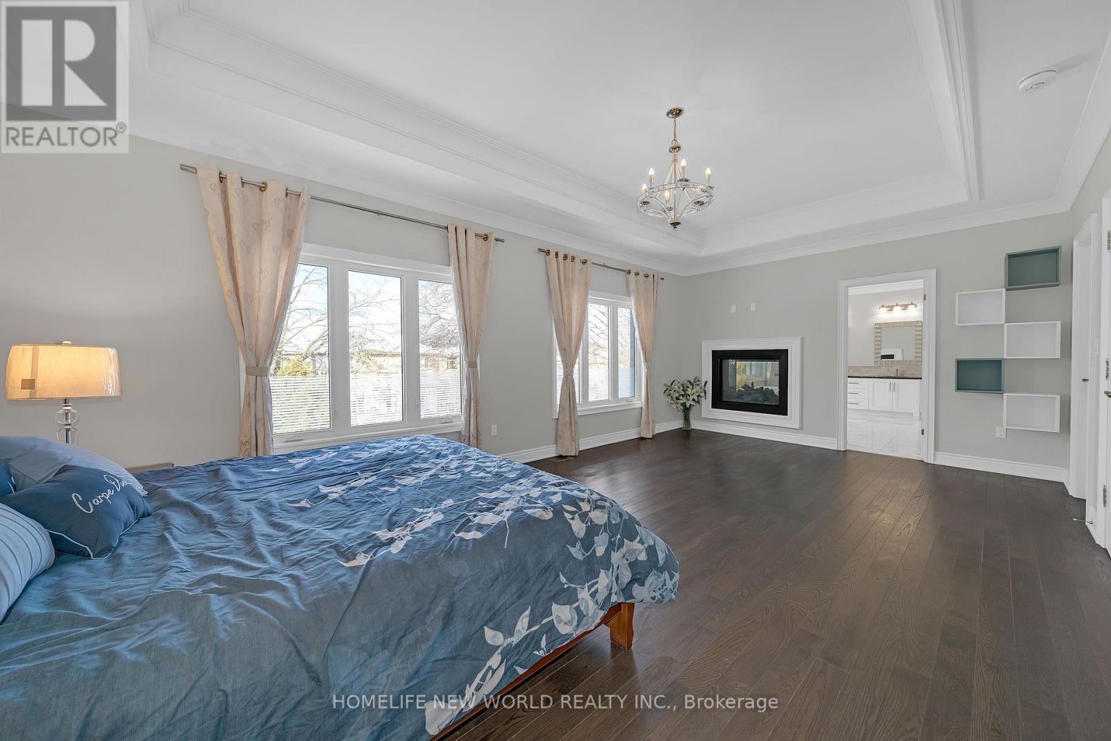 10 Stancroft Drive, Richmond Hill, ON - Indoor Photo Showing Bedroom