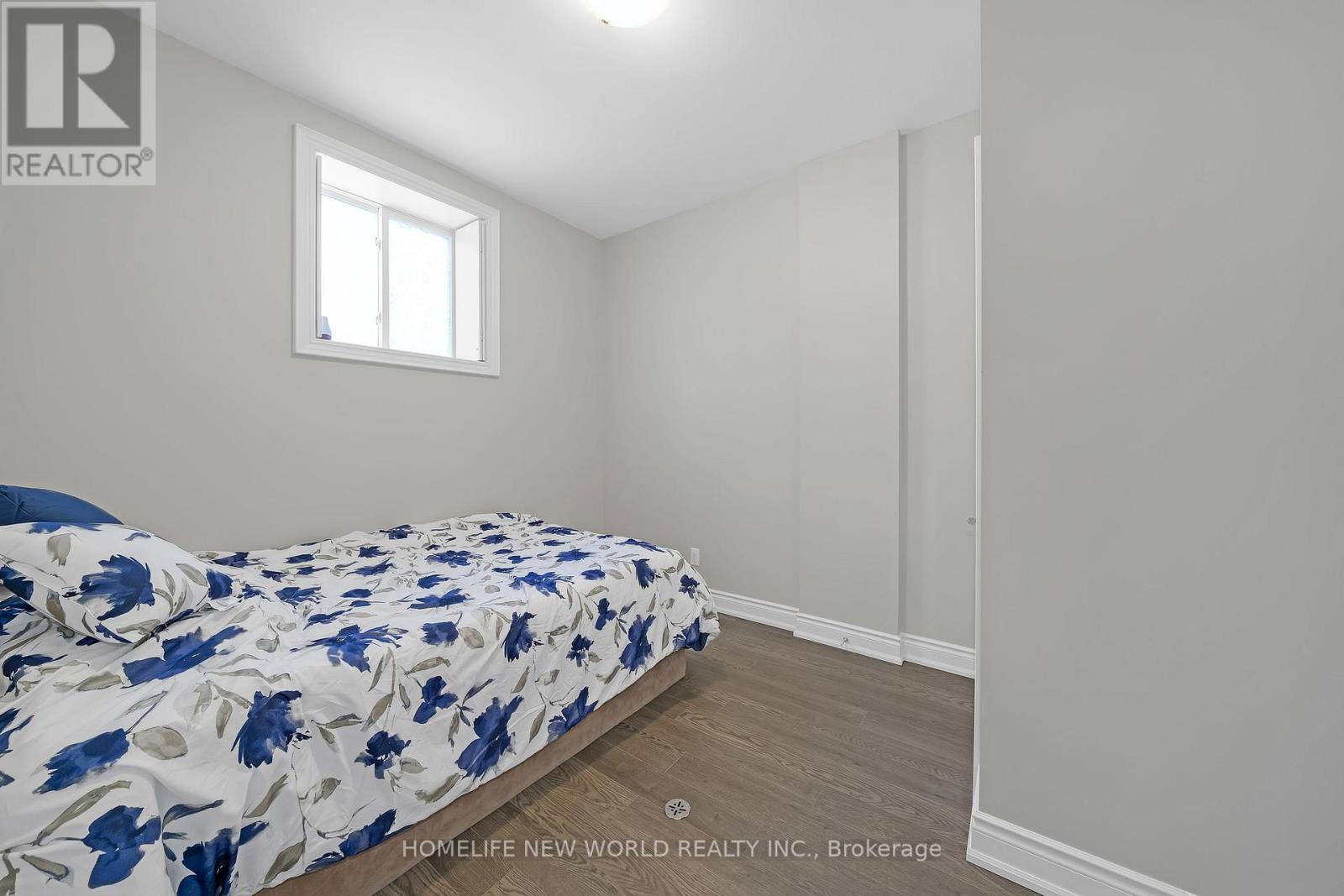 10 Stancroft Drive, Richmond Hill, ON - Indoor Photo Showing Bedroom