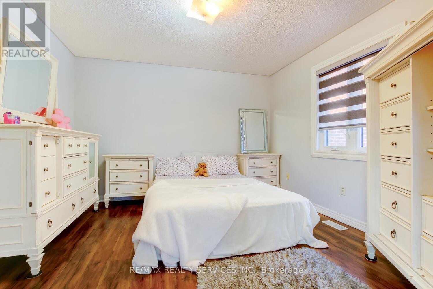38 Cape Dorset Crescent, Brampton, ON - Indoor Photo Showing Bedroom