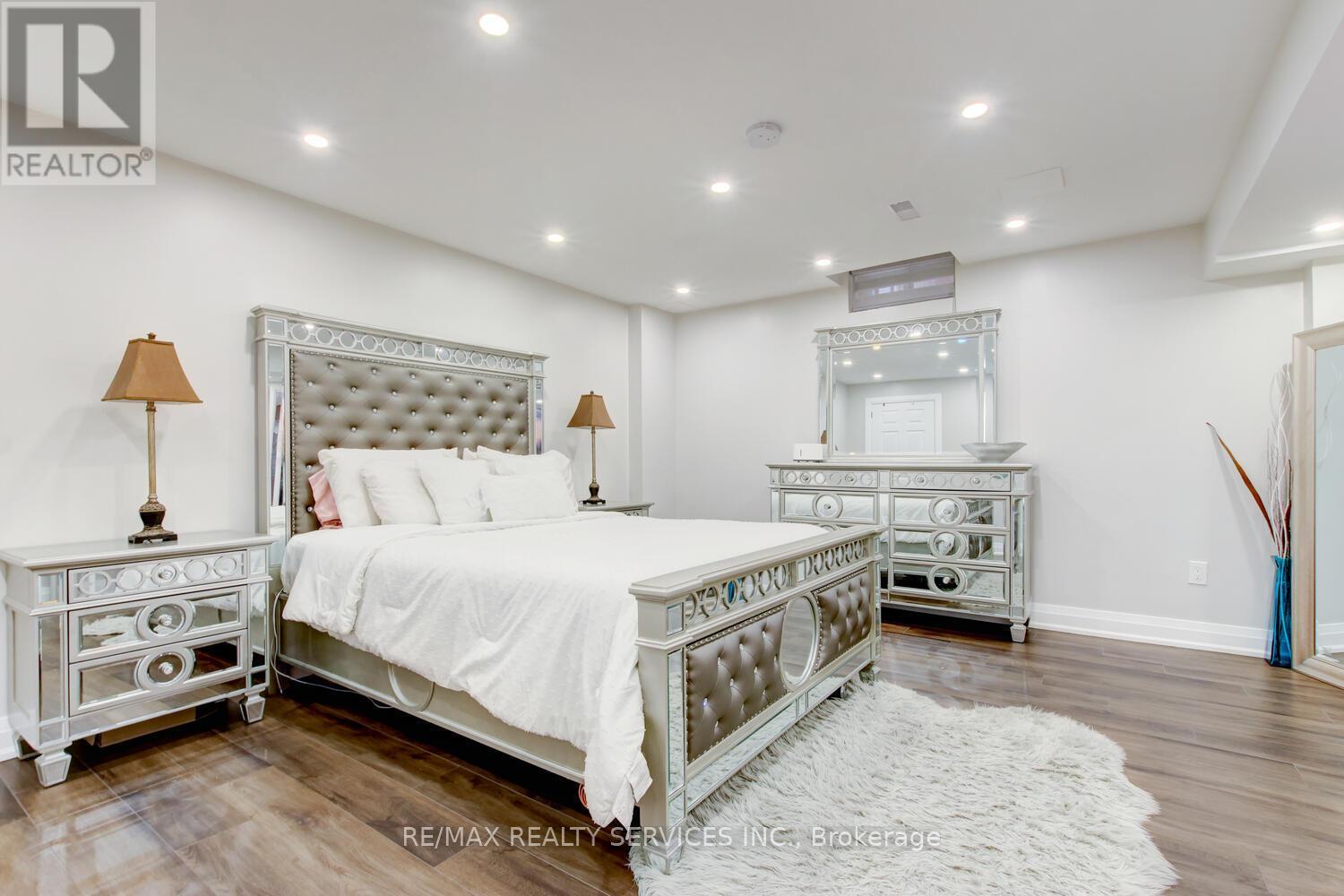 38 Cape Dorset Crescent, Brampton, ON - Indoor Photo Showing Bedroom