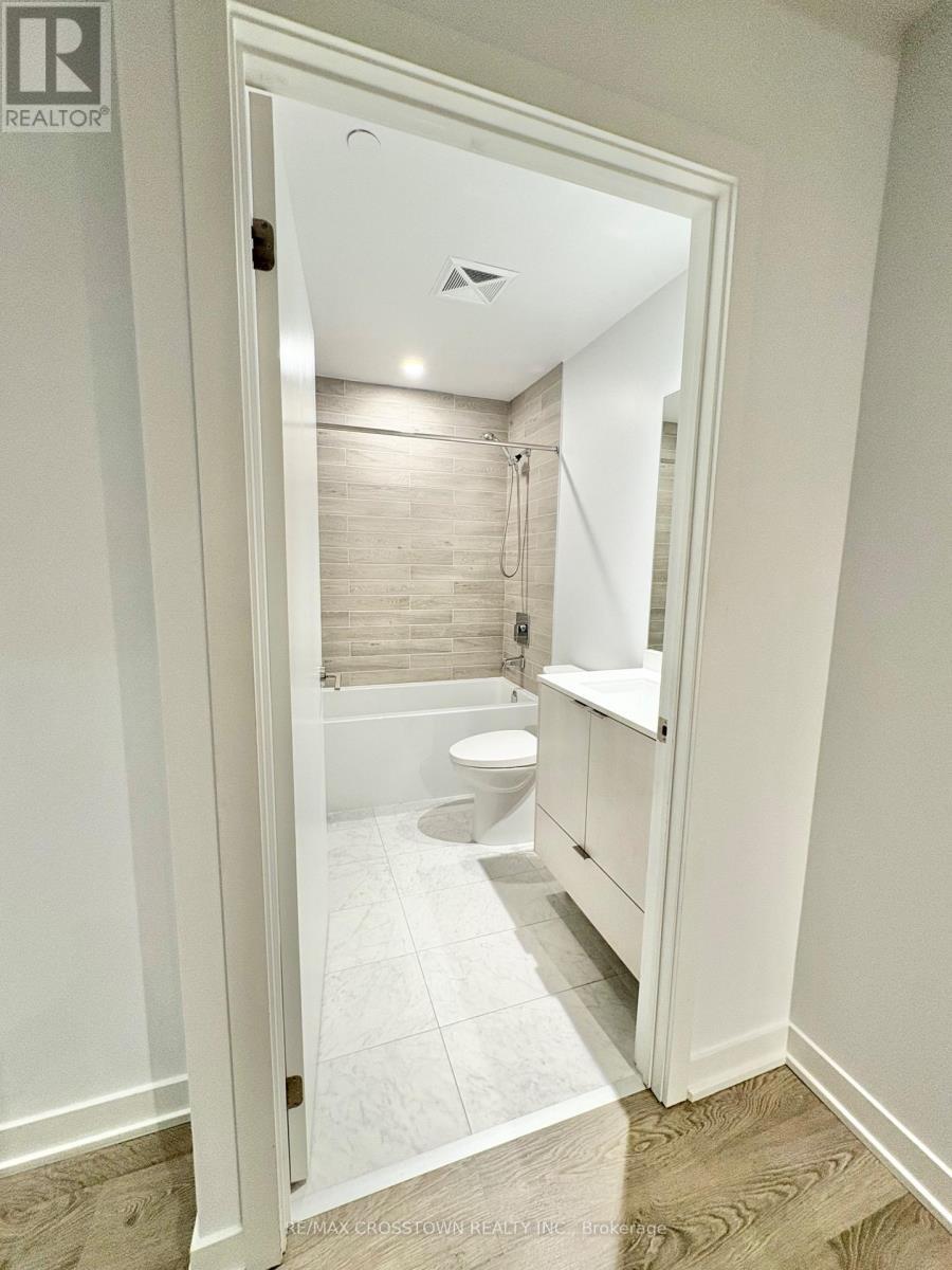 Bathroom 2 - 1207 - 1926 Lake Shore Drive W, Toronto, ON - Indoor Photo Showing Bathroom