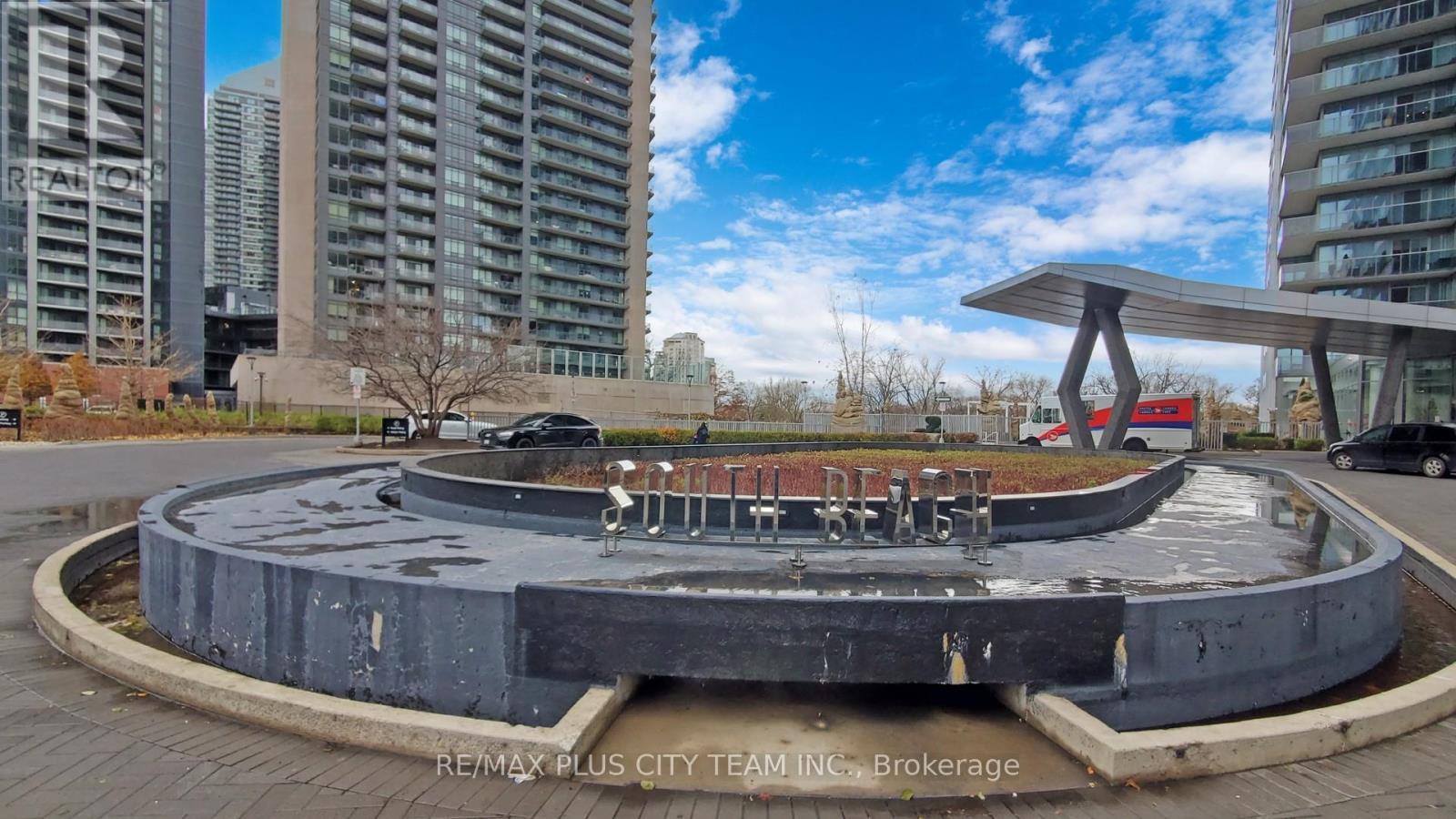 2316 - 88 Park Lawn Road, Toronto, ON - Outdoor With Facade