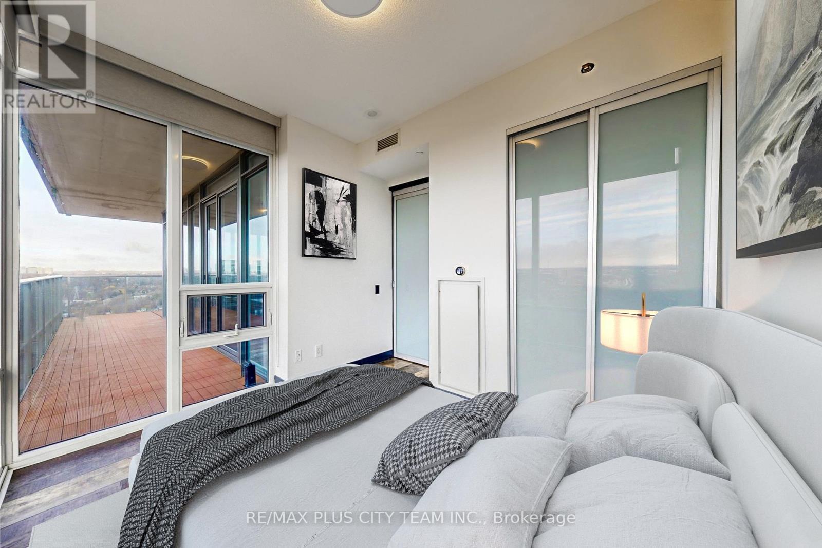 2316 - 88 Park Lawn Road, Toronto, ON - Indoor Photo Showing Bedroom