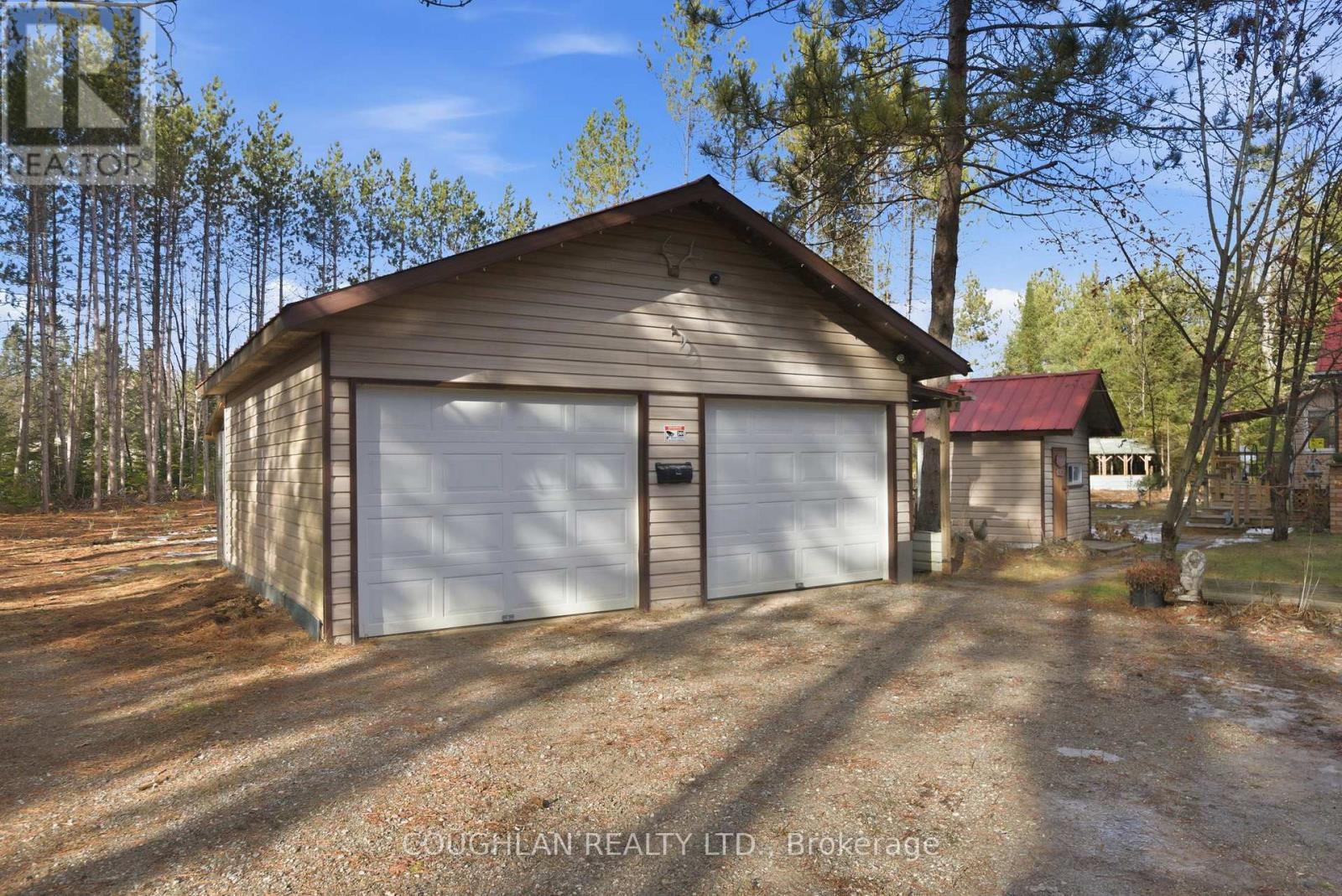 1055 Irondale Road, Minden Hills (Snowdon), ON - Outdoor