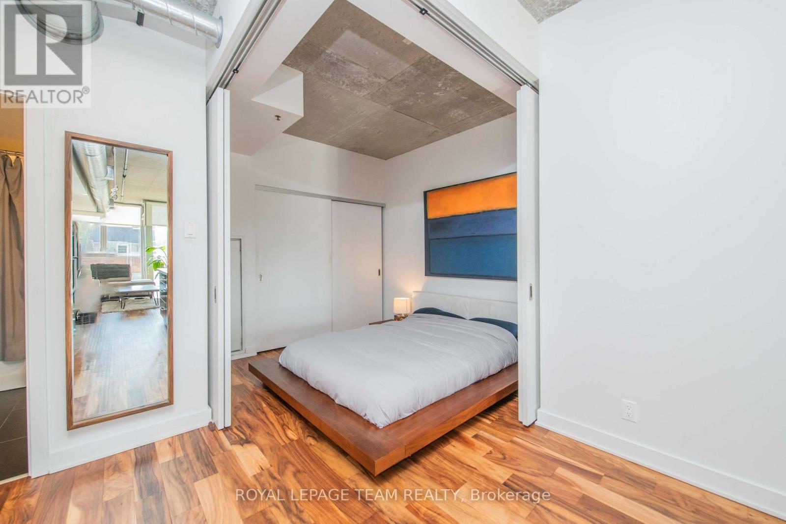 306 - 360 Mcleod Street, Ottawa, ON - Indoor Photo Showing Bedroom