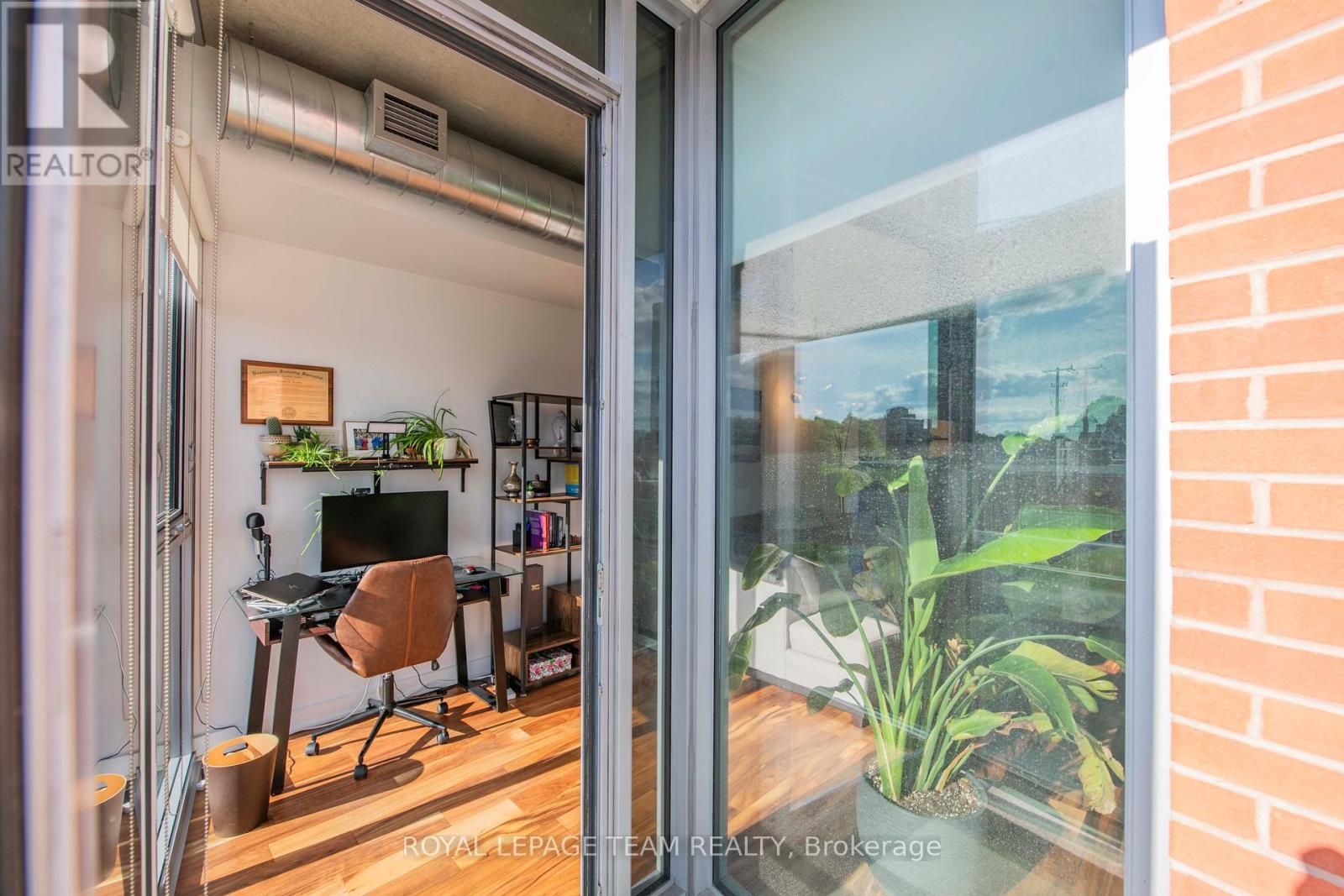 306 - 360 Mcleod Street, Ottawa, ON - Indoor Photo Showing Other Room