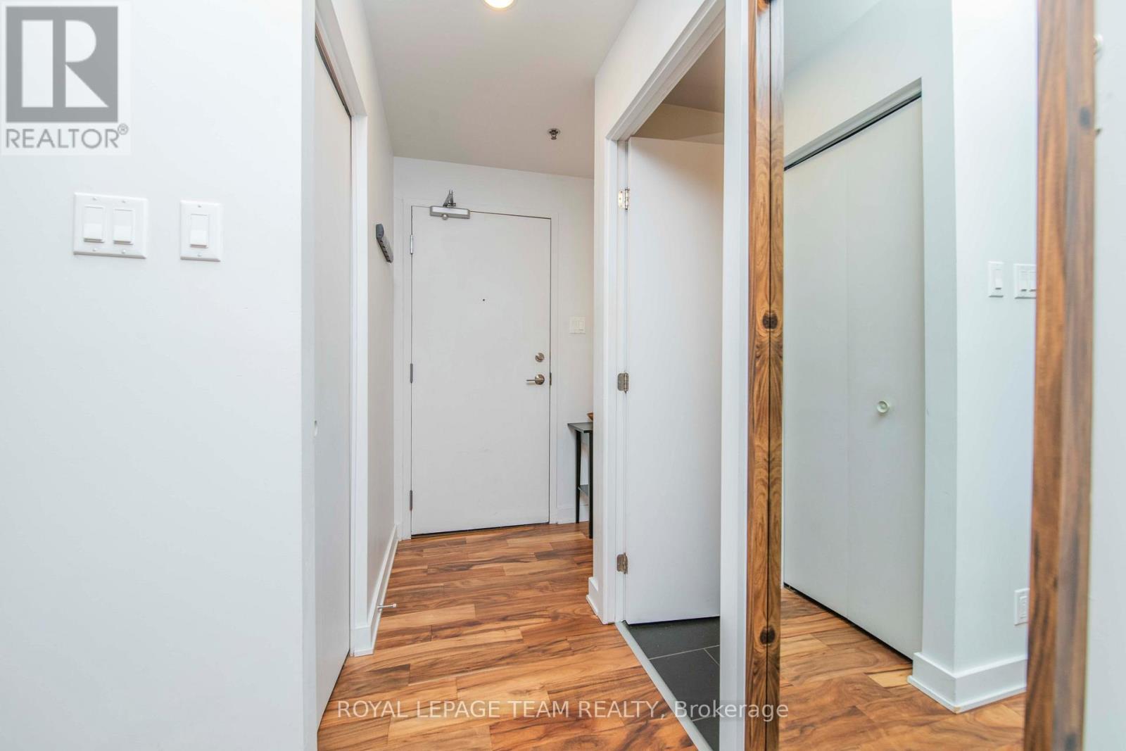 306 - 360 Mcleod Street, Ottawa, ON - Indoor Photo Showing Other Room