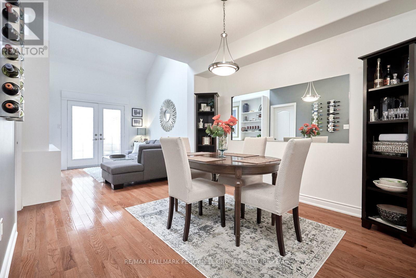 11 - 125 Huronia Road, Barrie, ON - Indoor Photo Showing Dining Room
