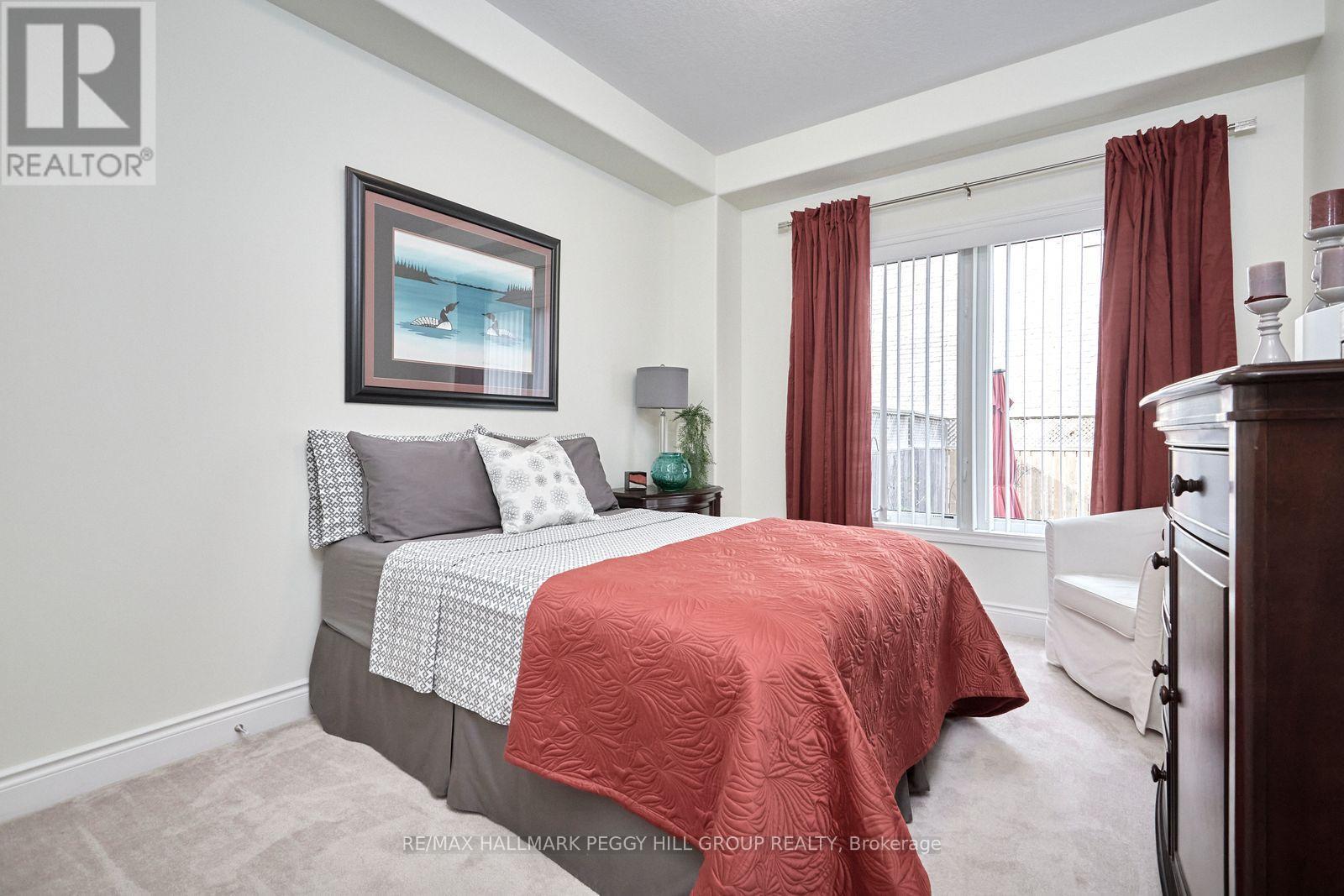 11 - 125 Huronia Road, Barrie, ON - Indoor Photo Showing Bedroom