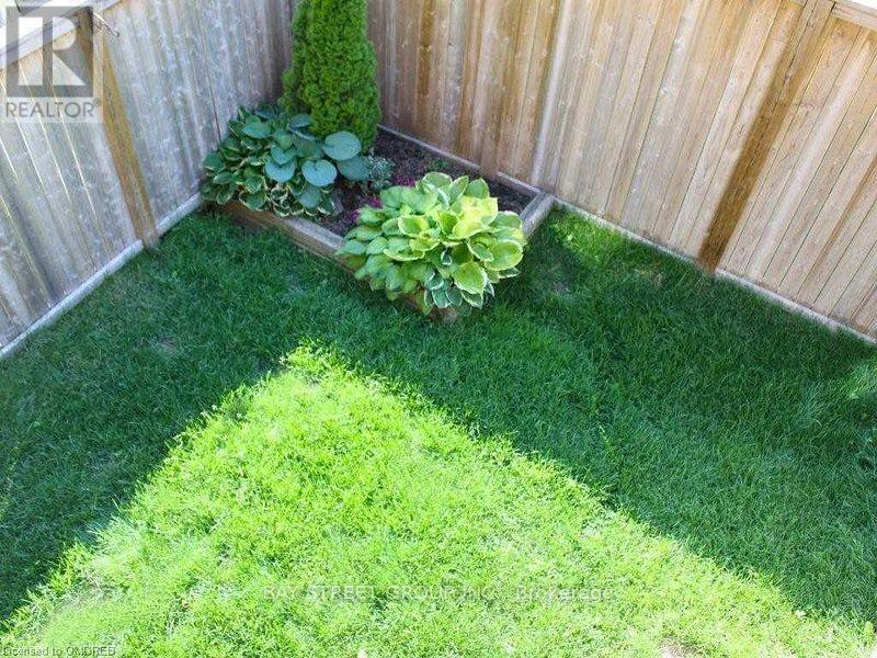 2321 Saddlecreek Crescent, Oakville, ON - Outdoor