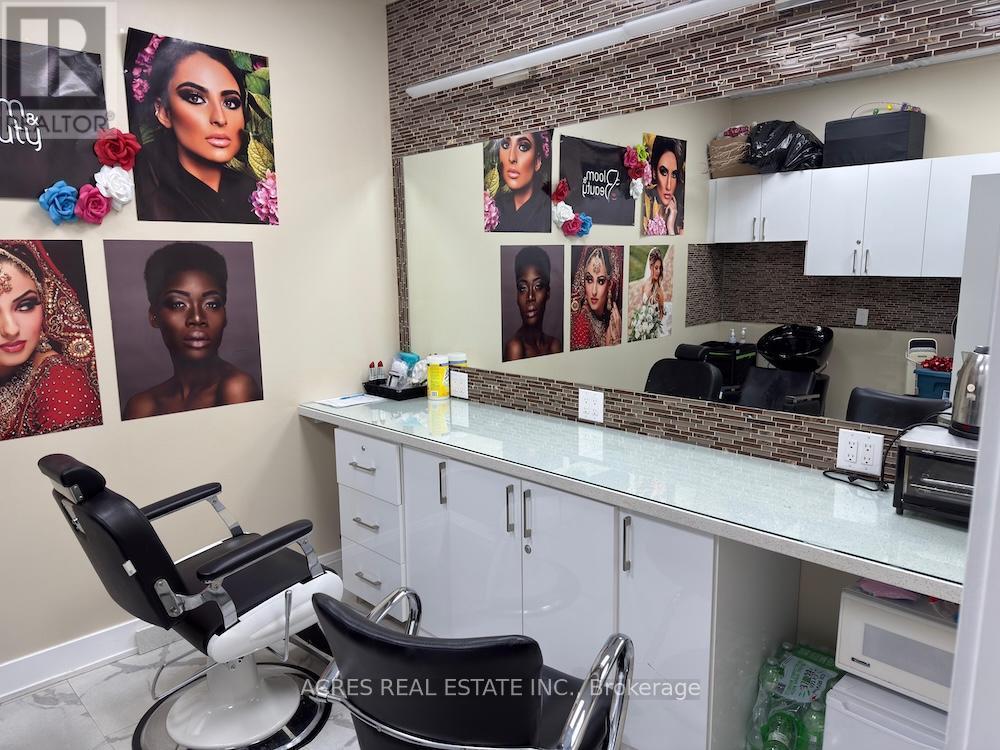 10 - 860 North Park Drive, Brampton, ON