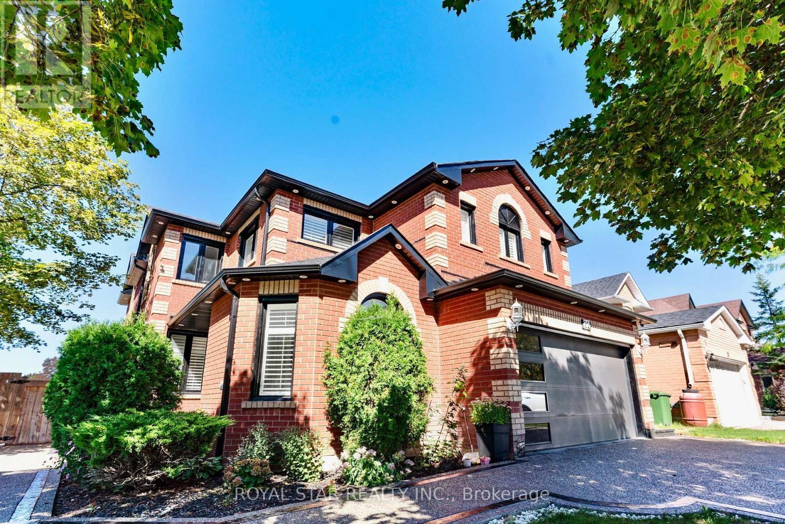 22 Livingston Drive, Caledon, ON - Outdoor