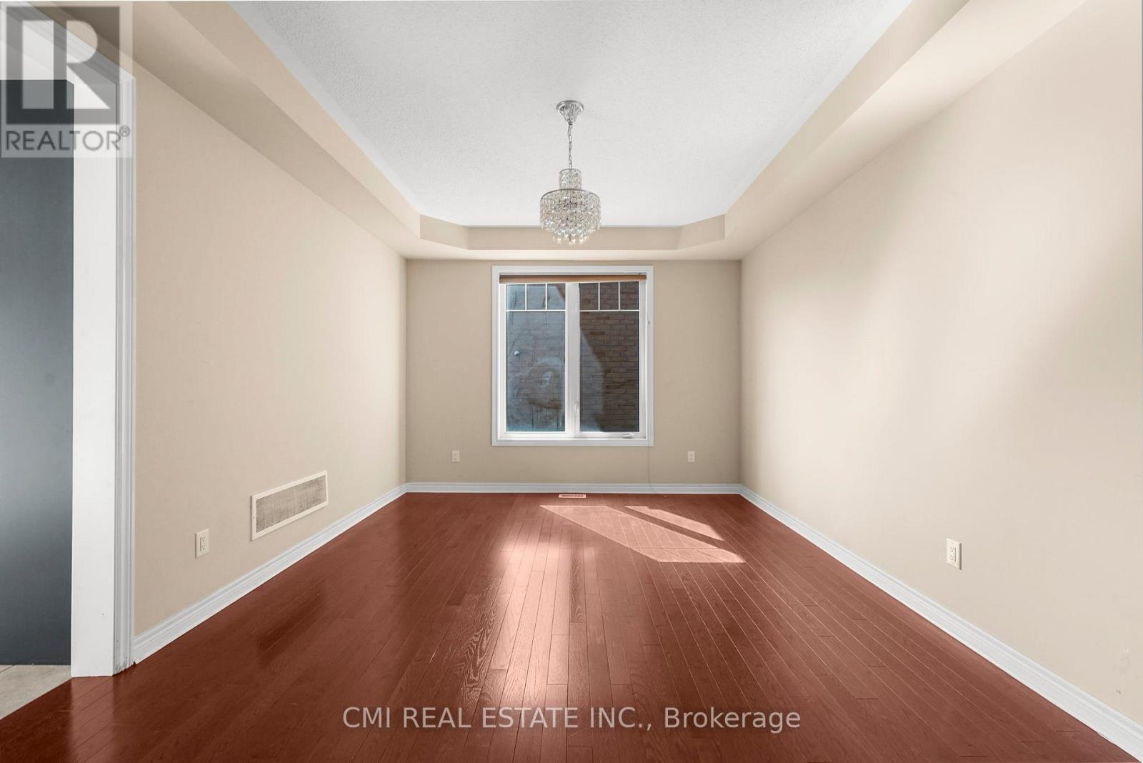 5 Decorso Drive N, Brampton, ON - Indoor Photo Showing Other Room