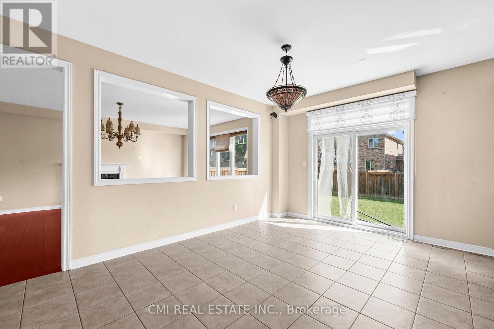 5 Decorso Drive N, Brampton, ON - Indoor Photo Showing Other Room